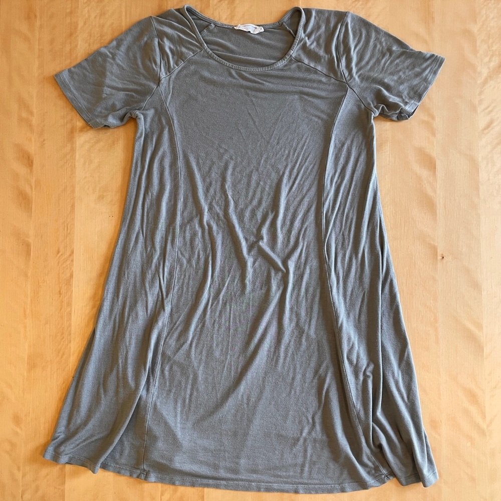 light olive green short sleeve dress
